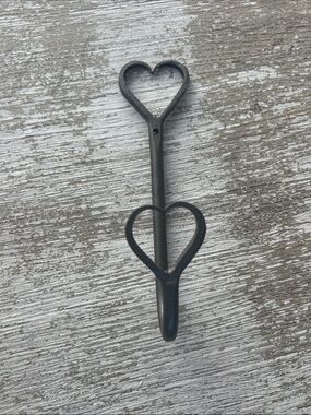 Heart Shaped Black Metal Wall Hook - Decorative Home Hook